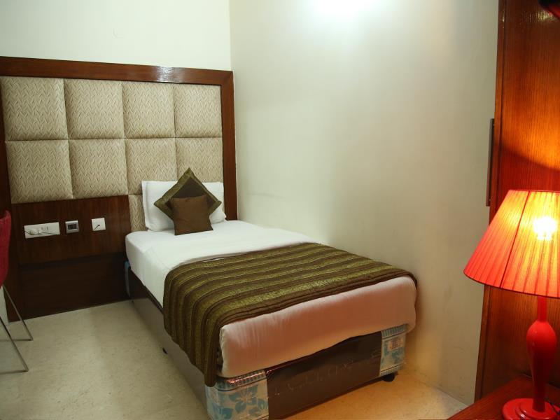 Hotel Omega Residency Nueva Delhi Exterior foto